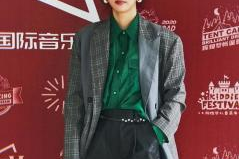 演员李艺,光影交织下的演艺人生