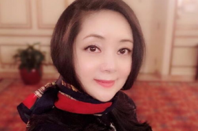 演员张莉照片,光影交织，演绎人生百态